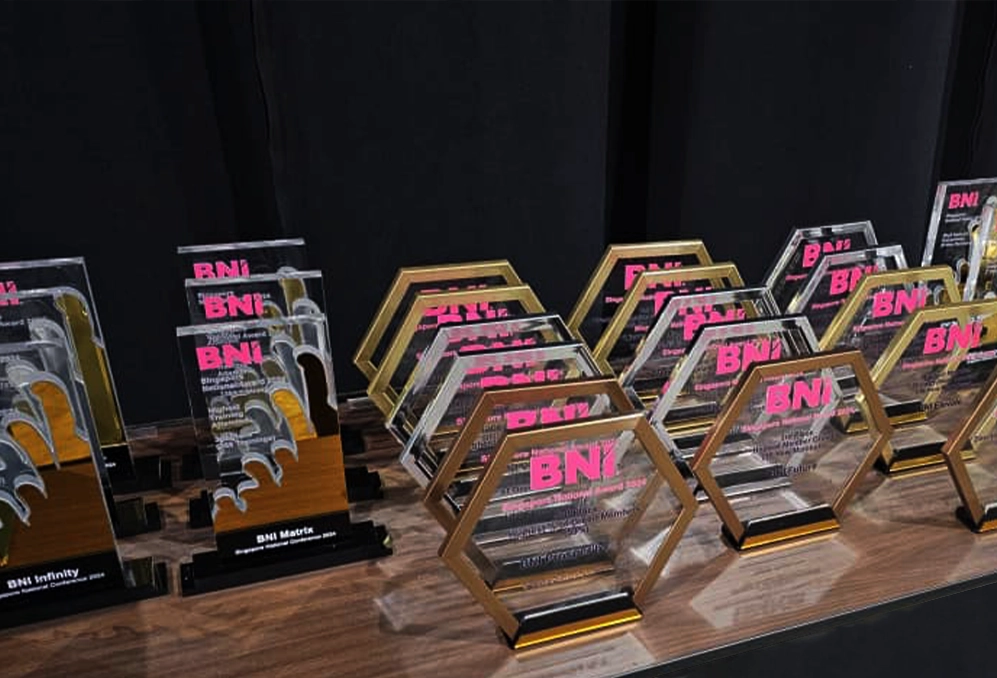 Trophies & Awards - Trophies & Awards (BNI Singapore)